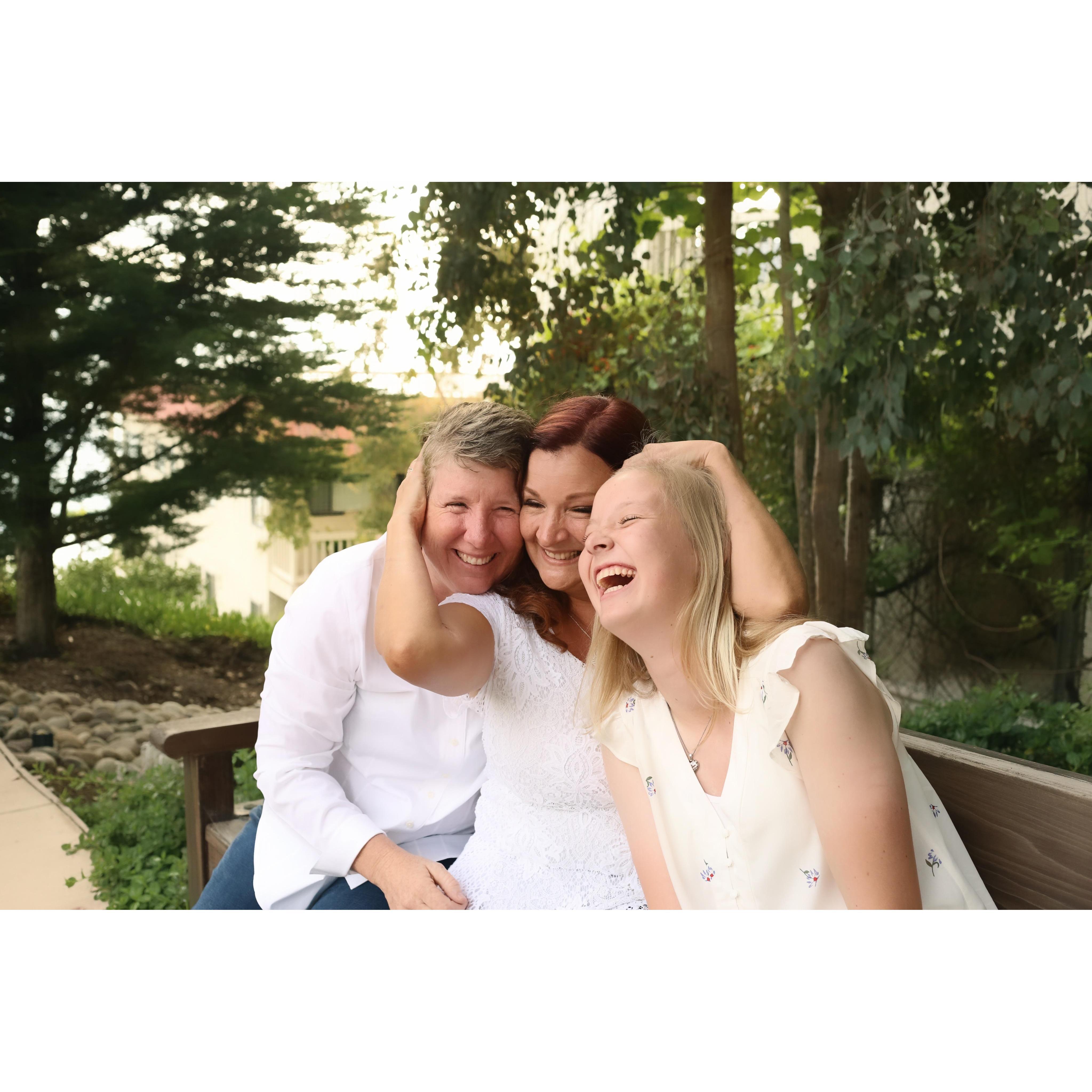 Fun during family photos at Casa Romantica.