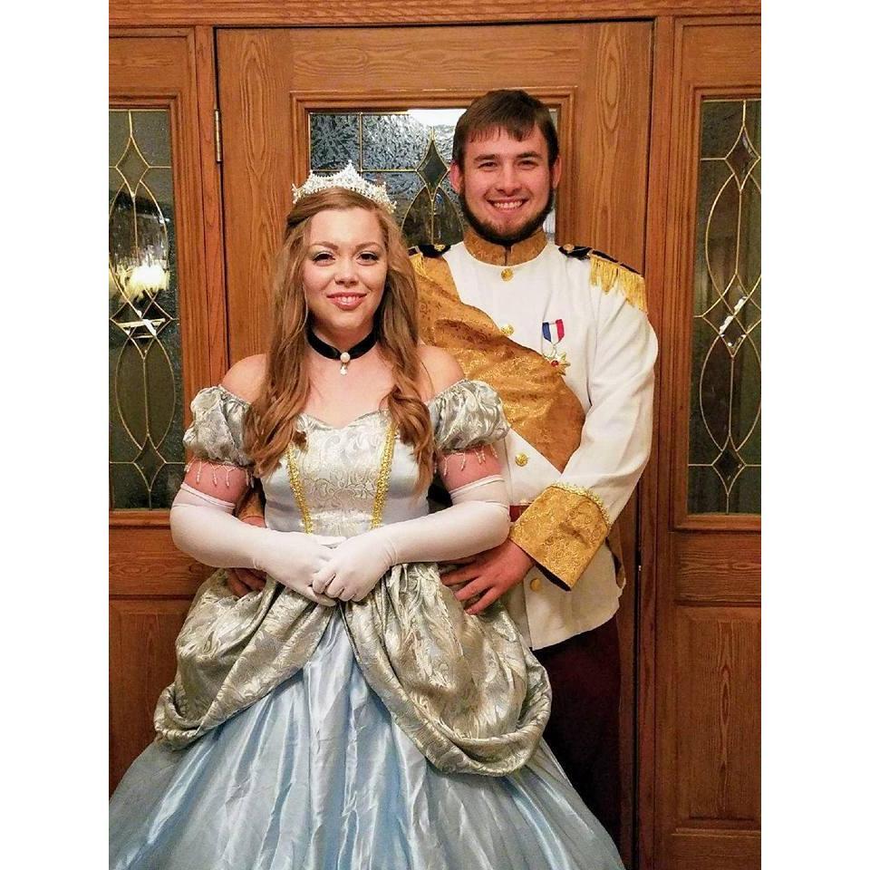 Taylor and Nathan as Cinderella and Prince Charming for the Haley Haen 2nd Annual Memorial Hollzerween Party. October 29, 2017