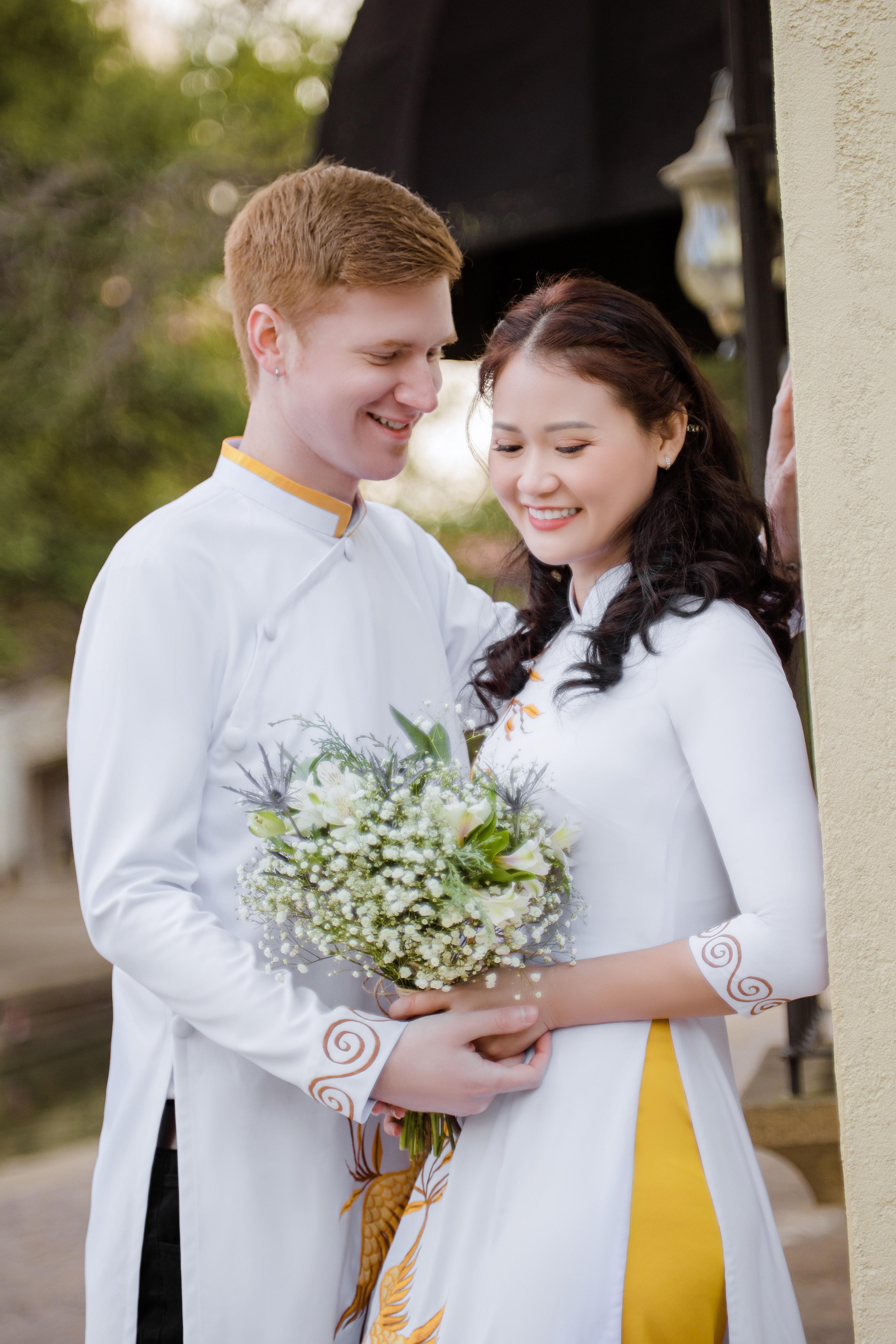 The Wedding Website of Chris Bell and Ngan Hoang