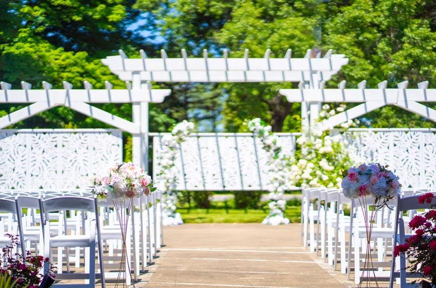The Wedding Website of Ulyana Kachmar and Mark Klotzbuecher