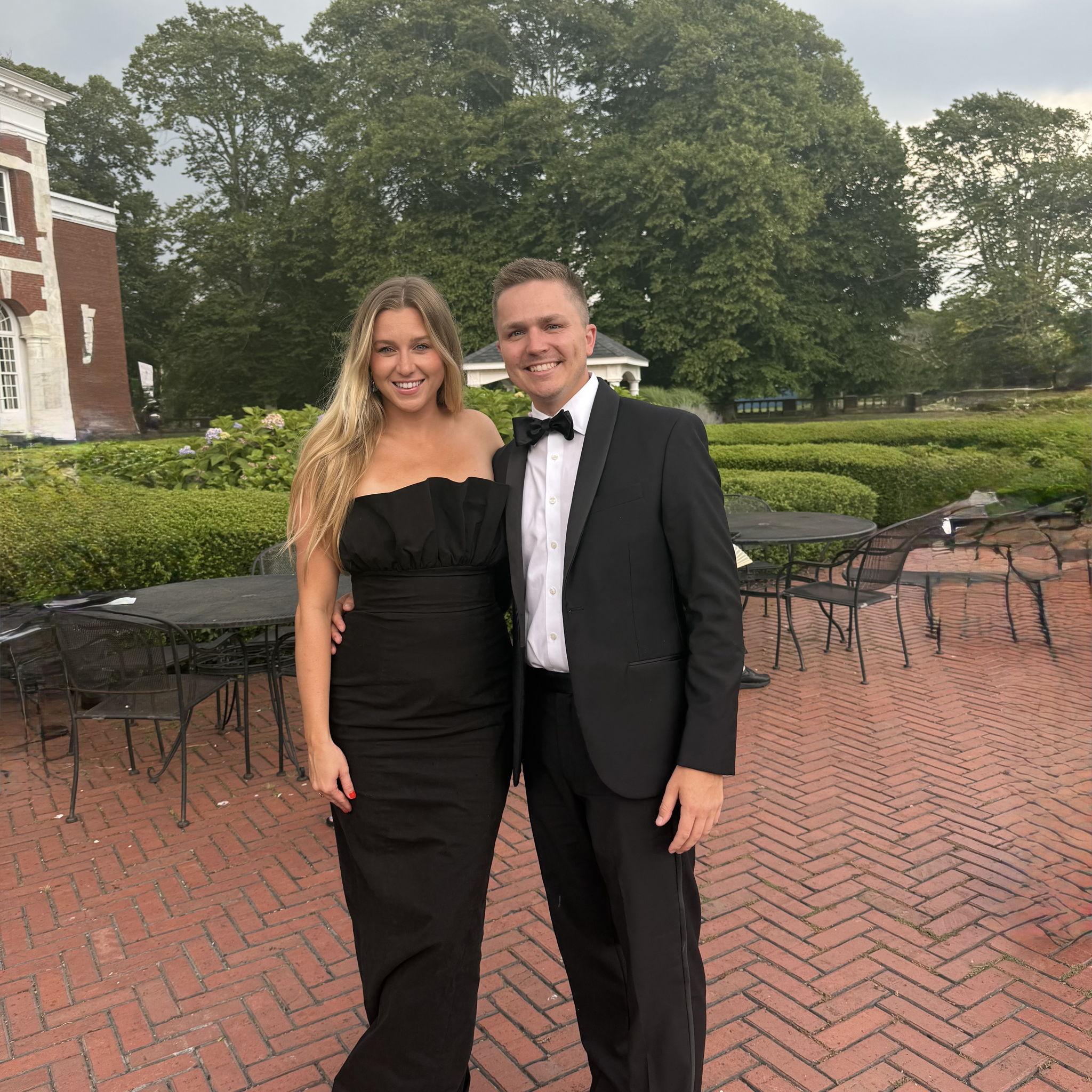 Professional wedding guests!