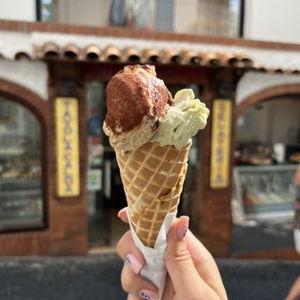 Gelato & Limoncello in Capri