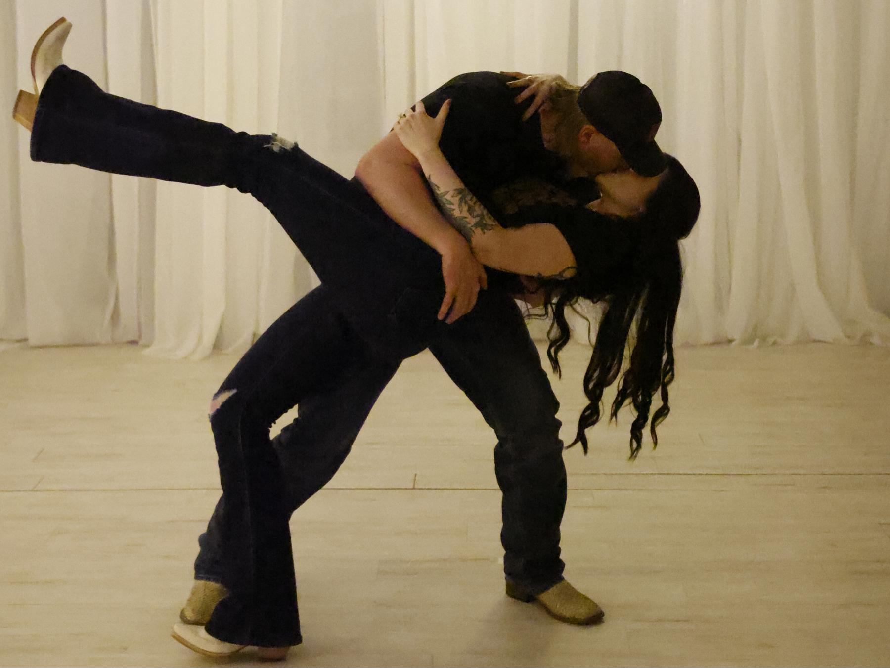 The Wedding Website of Olivia Meyer and Joshua Williams