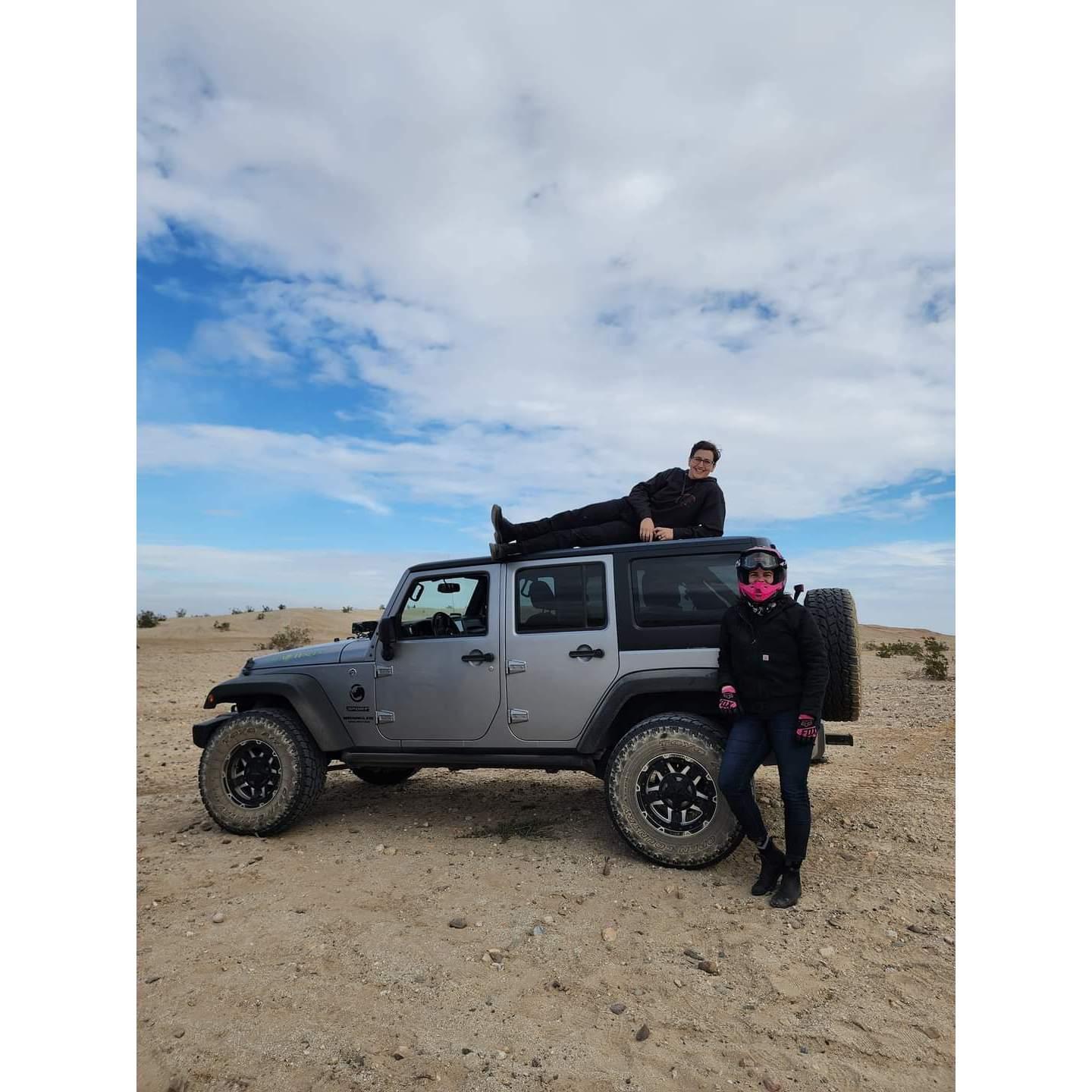 Cyn taught Kylie that playing in the desert is actually really fun