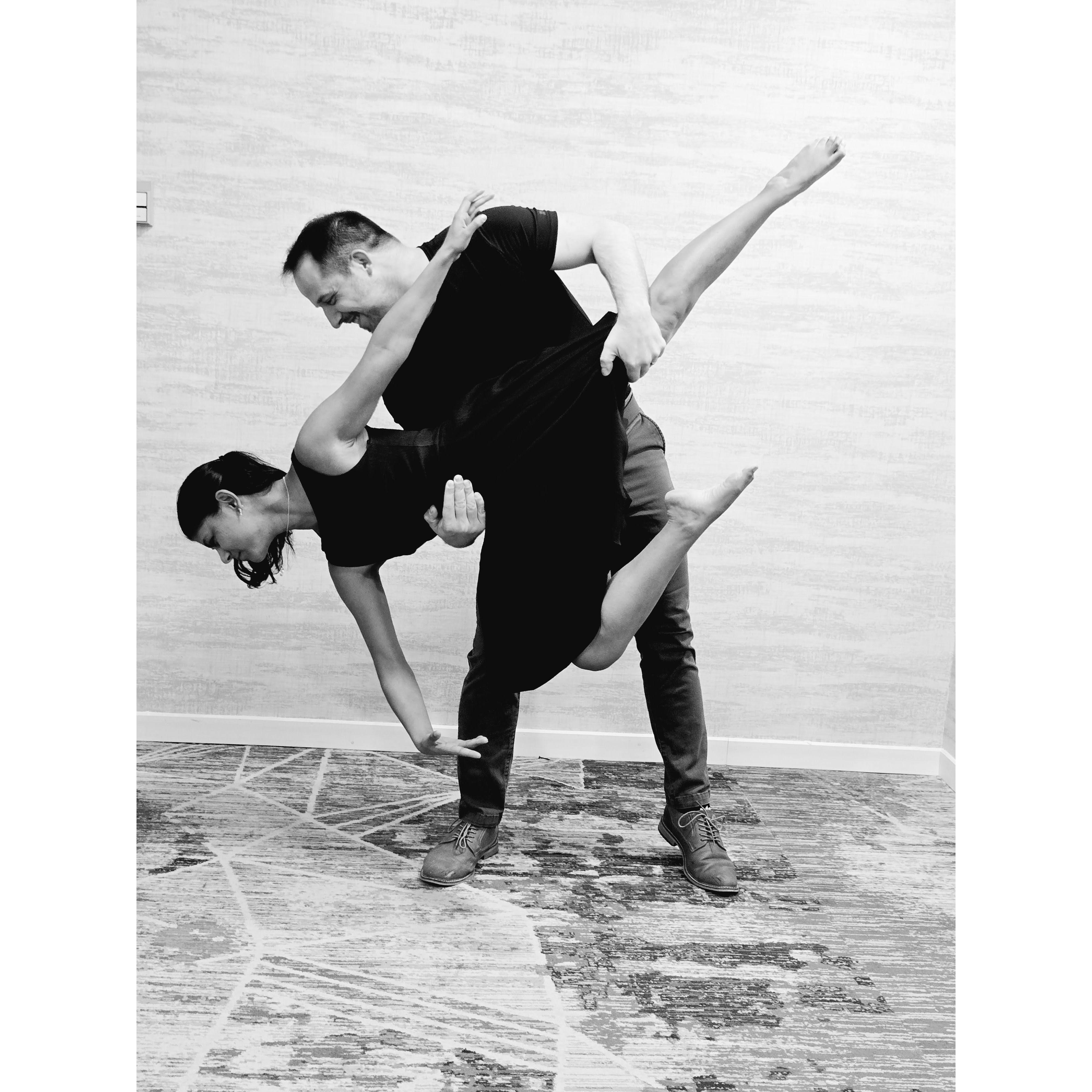 He took five minutes to learn this lift that most ballet dancers take years to learn !