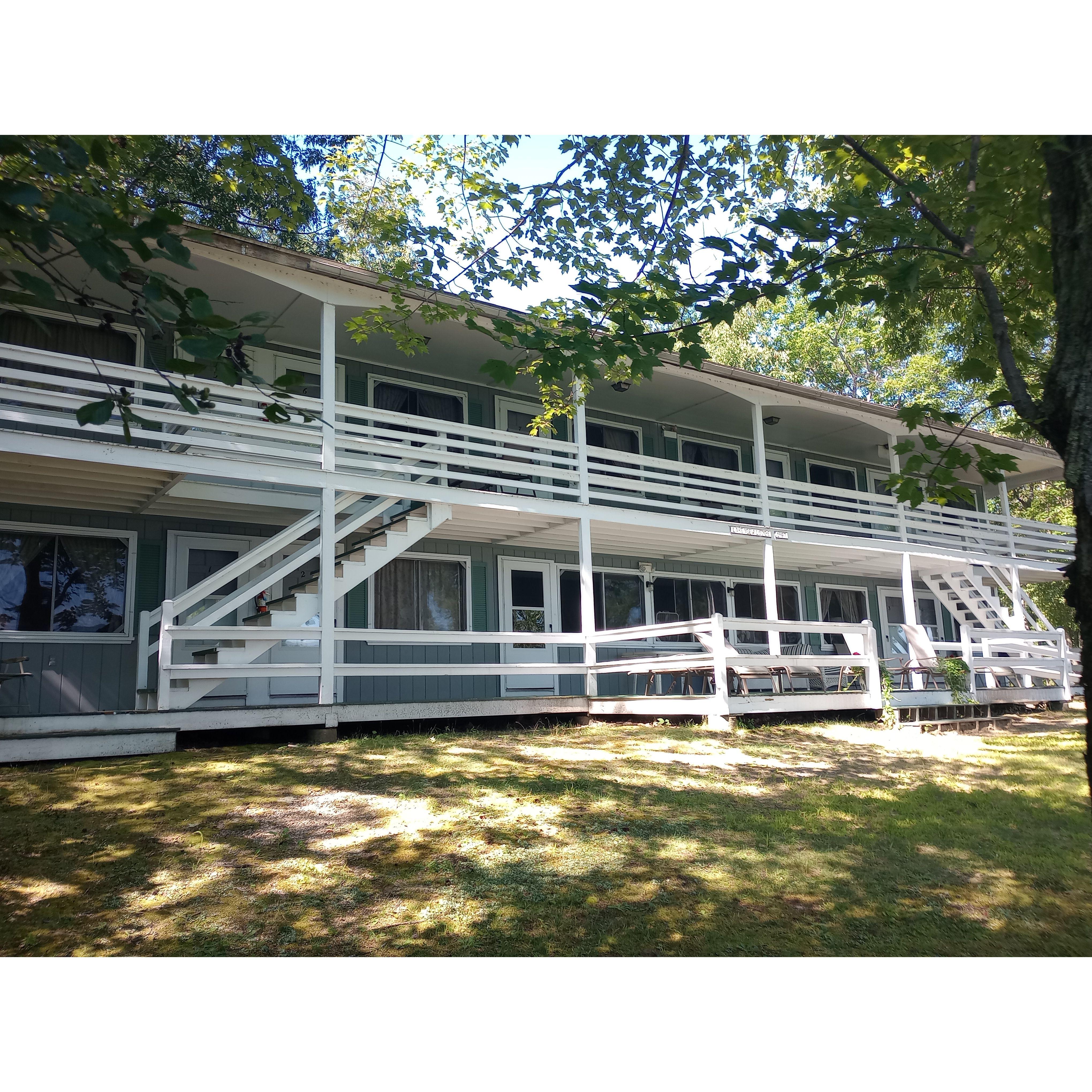 Lake View Lodge- 10 rooms