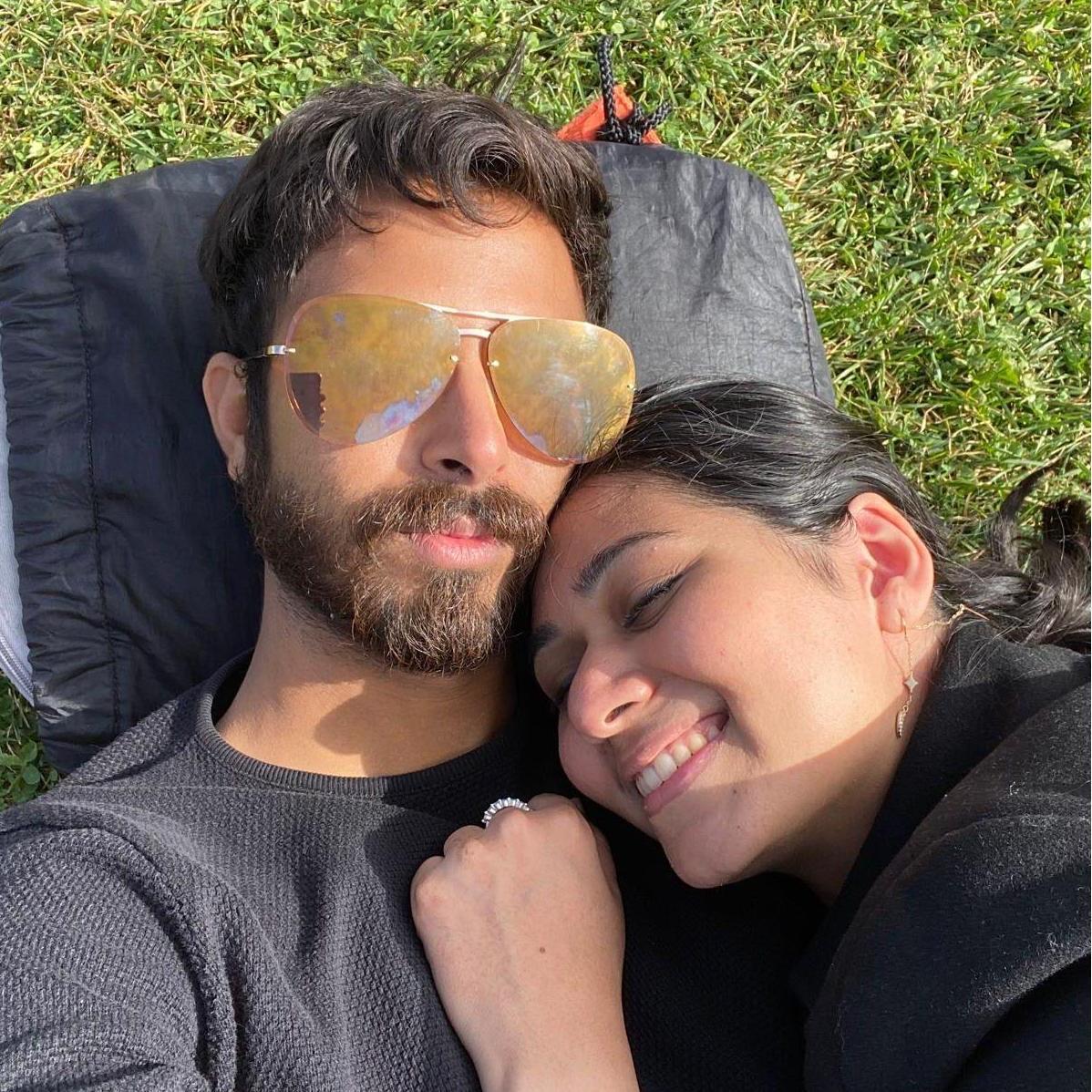 When you’re the perfect pillow and the perfect sunshine partner
