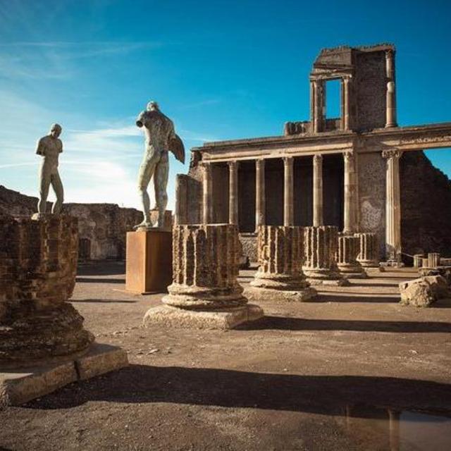 Day Trip to Pompeii, Mount Vesuvius, and Naples