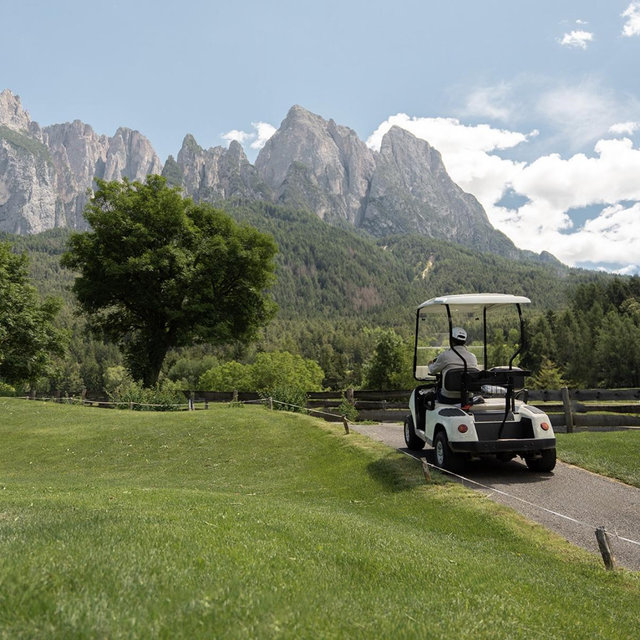A Round of Golf at St Vigil Seis