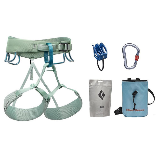 BLACK DIAMOND Women’s Momentum Rock Climbing Harness | Dual Core Construction | Adjustable Waist & Leg Loops