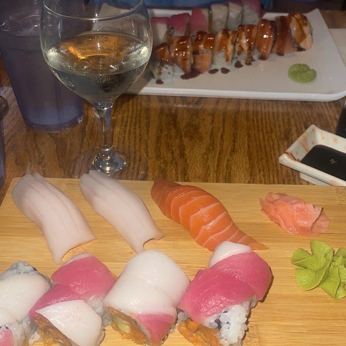 Naturally, after golf, we went to Red Ginger for some much needed sushi and Sauvignon Blanc (Ry’s two favorite things).