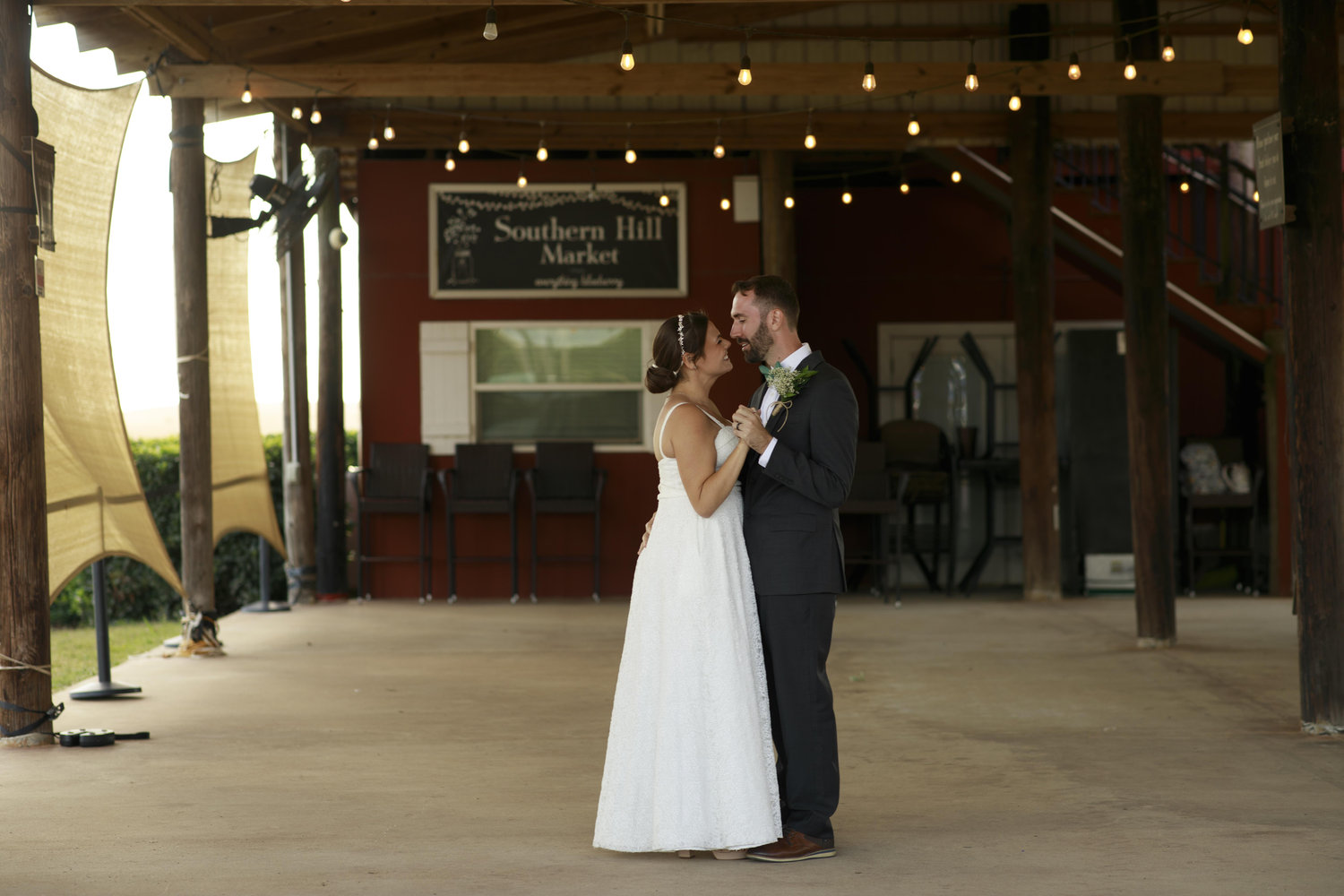 The Wedding Website of Nicole Brauneker and Dillon Tinlin