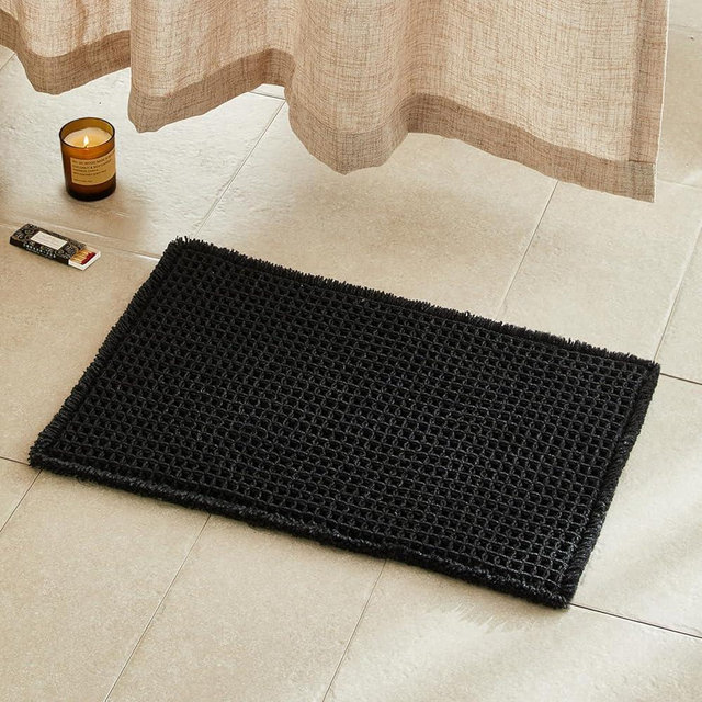 TYUU Black Bathroom Rug, Waffle Bath Mat Non Slip Washable Super Absorbent Quick Dry Boho Farmhouse Bathroom Decor, 24"x16" Black