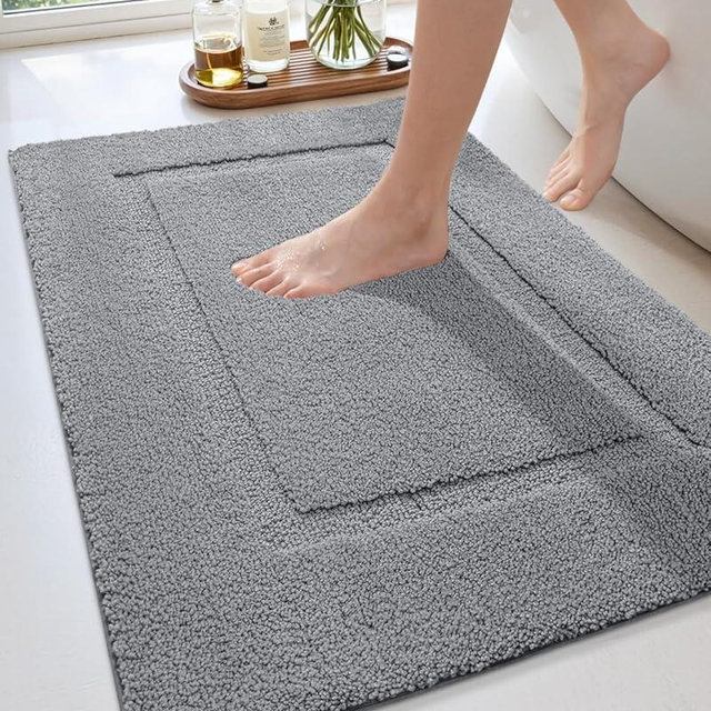 DEXI Bathroom Rugs 36x24, Washable Non Slip Bath Mat for Shower Floor, Absorbent Quick Dry Bathmat with Rubber Backing, Ultra Soft Plush Carpet for Tub, Grey