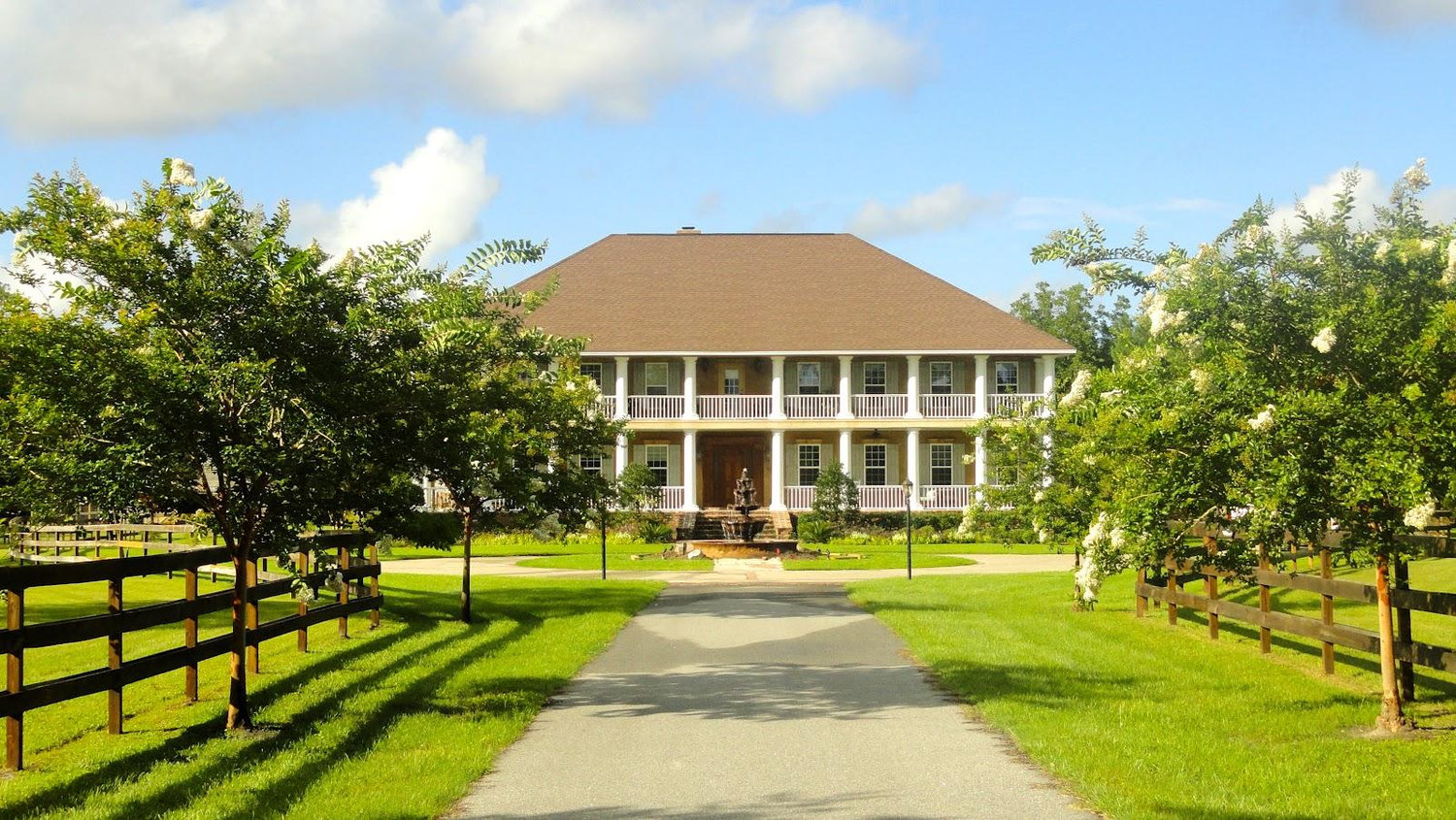 The Wedding Website of Lauren Cox and Matthew Binder