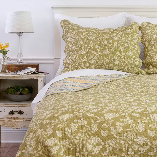 C&F Home Green Toile Full/Queen Quilt