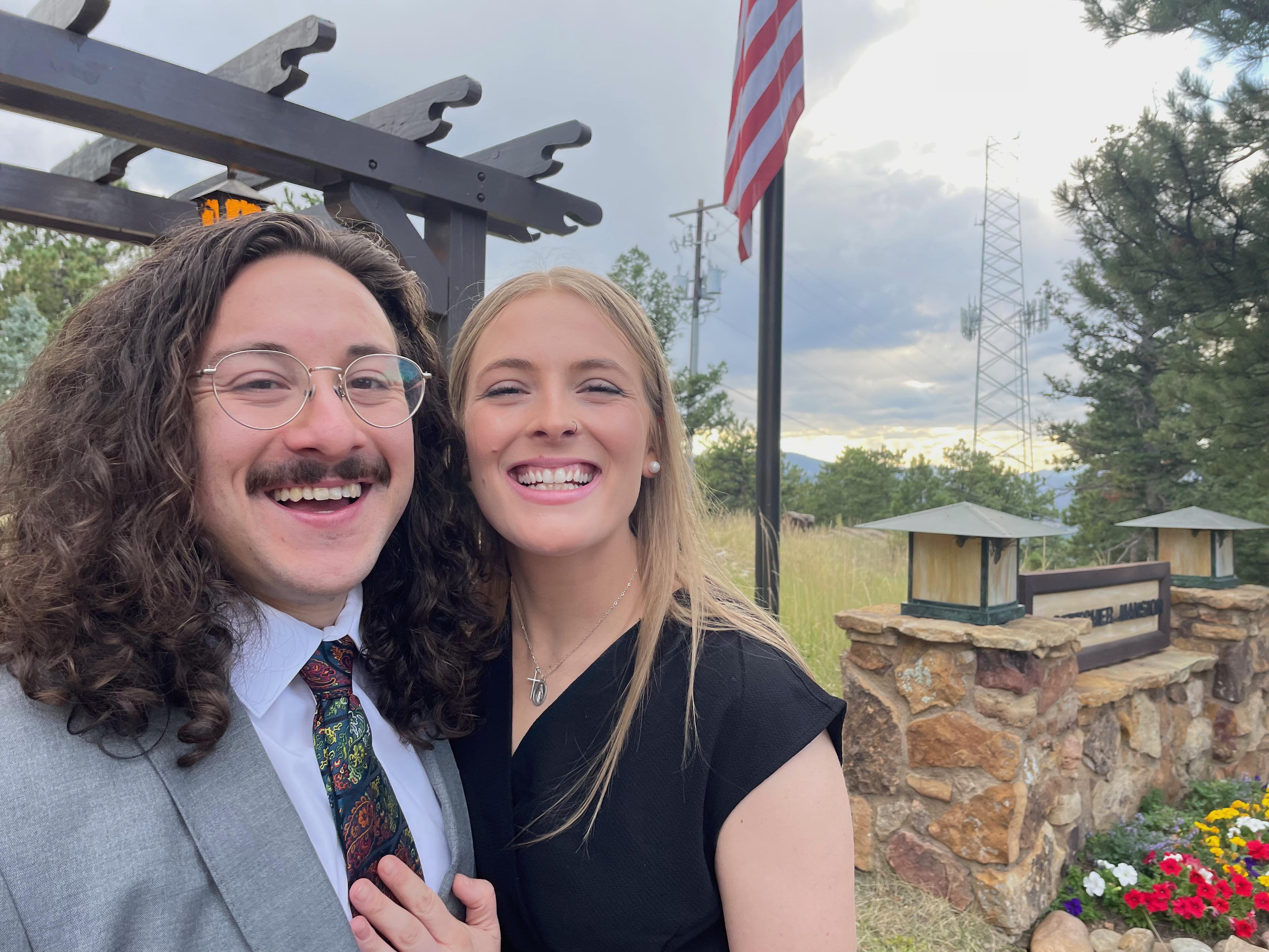 The Wedding Website of Ashlynn Rose Register and Robert Matthew Perez