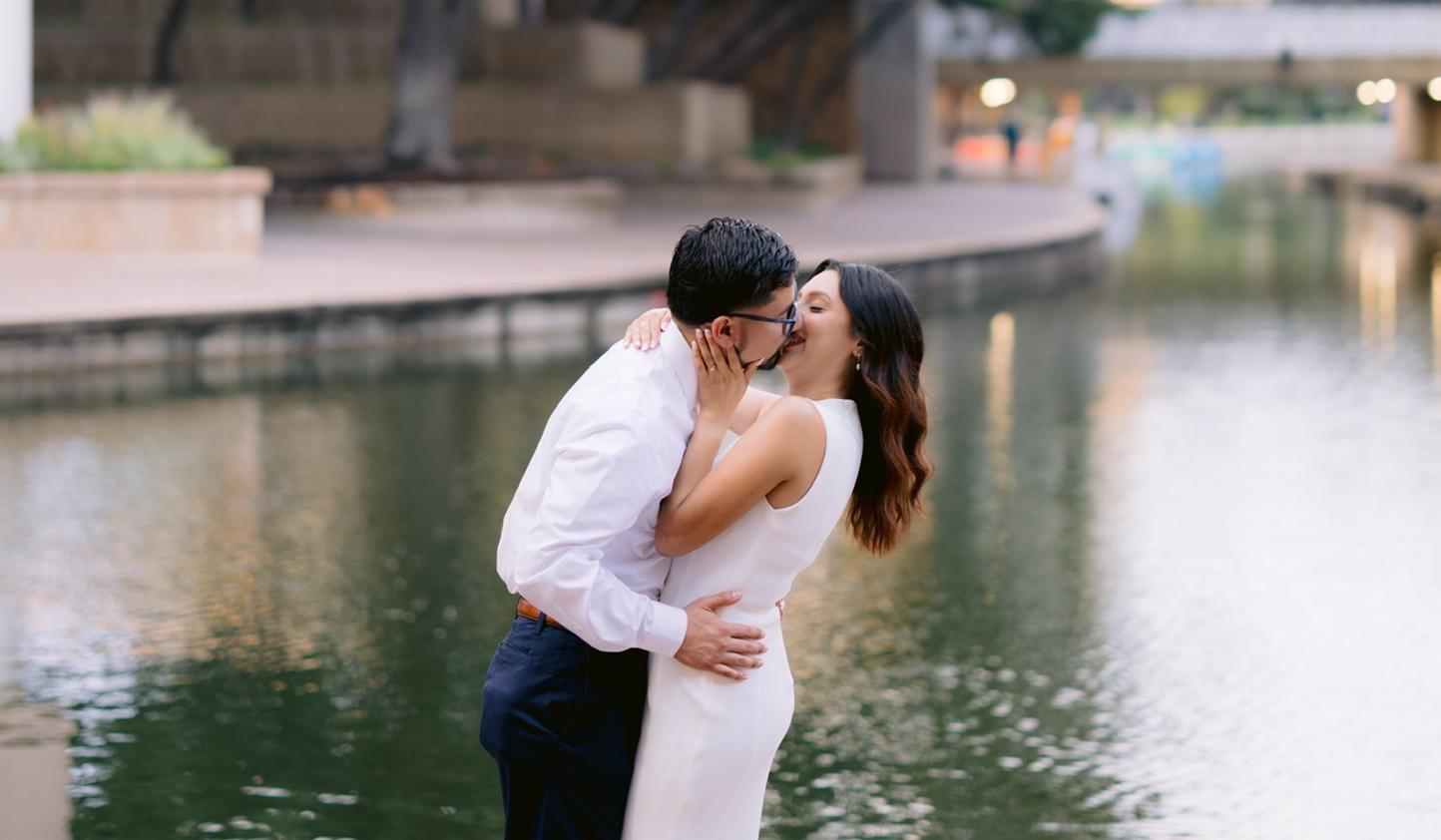 The Wedding Website of Dayanara Gutierrez and Roberto Moreno