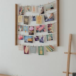 Hangit Photo Display