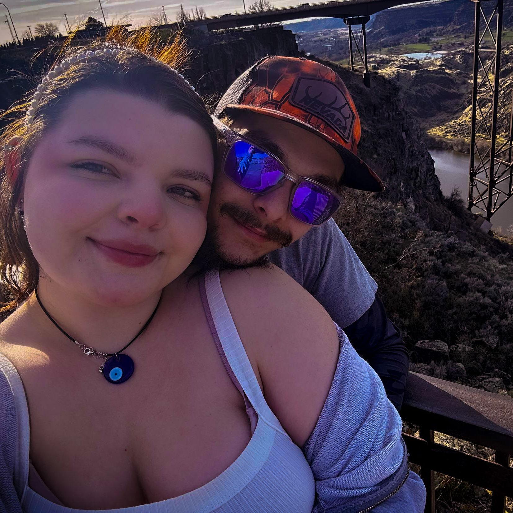 Austin had never been to Twin Falls, Idaho.. so we took a little trip.