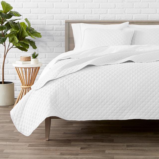 King White Oversized Quilted Coverlet Set by Bare Home