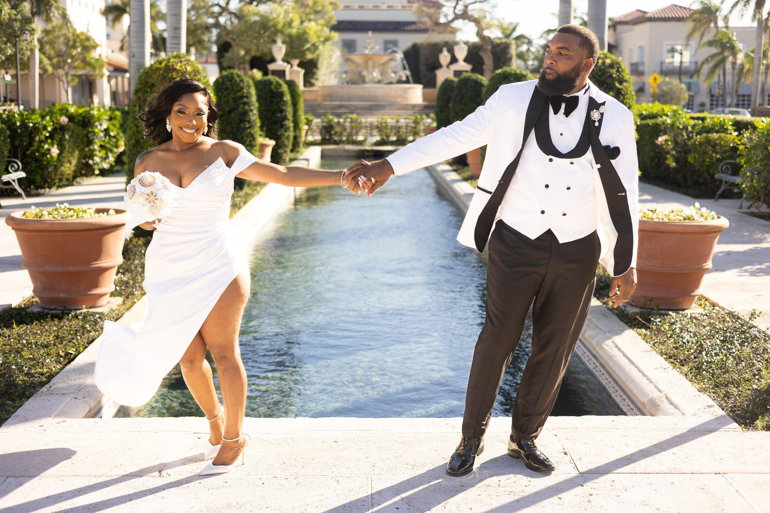 The Wedding Website of Les'Unique Hessing and Meltavis Porter