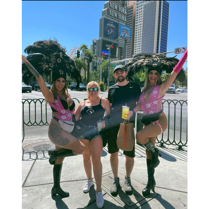 Our first big trip! There are two sayings about Vegas... "Viva Las Vegas" & "What happens in Vegas, stays in Vegas." Let's just say both are true & we realized we like nature trips more.