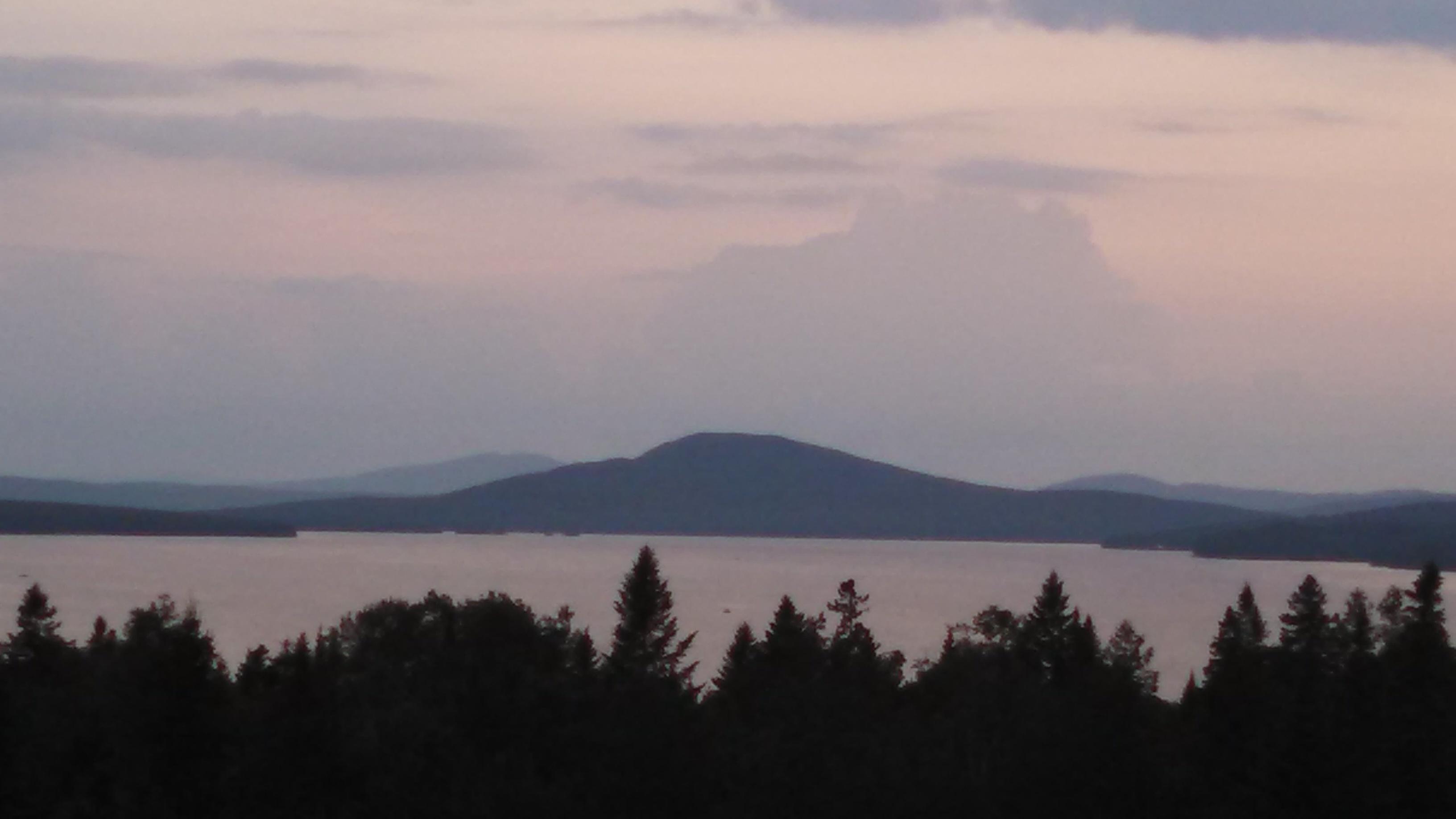 The Wedding Website of Samantha Rodrigues and Derek Robbie