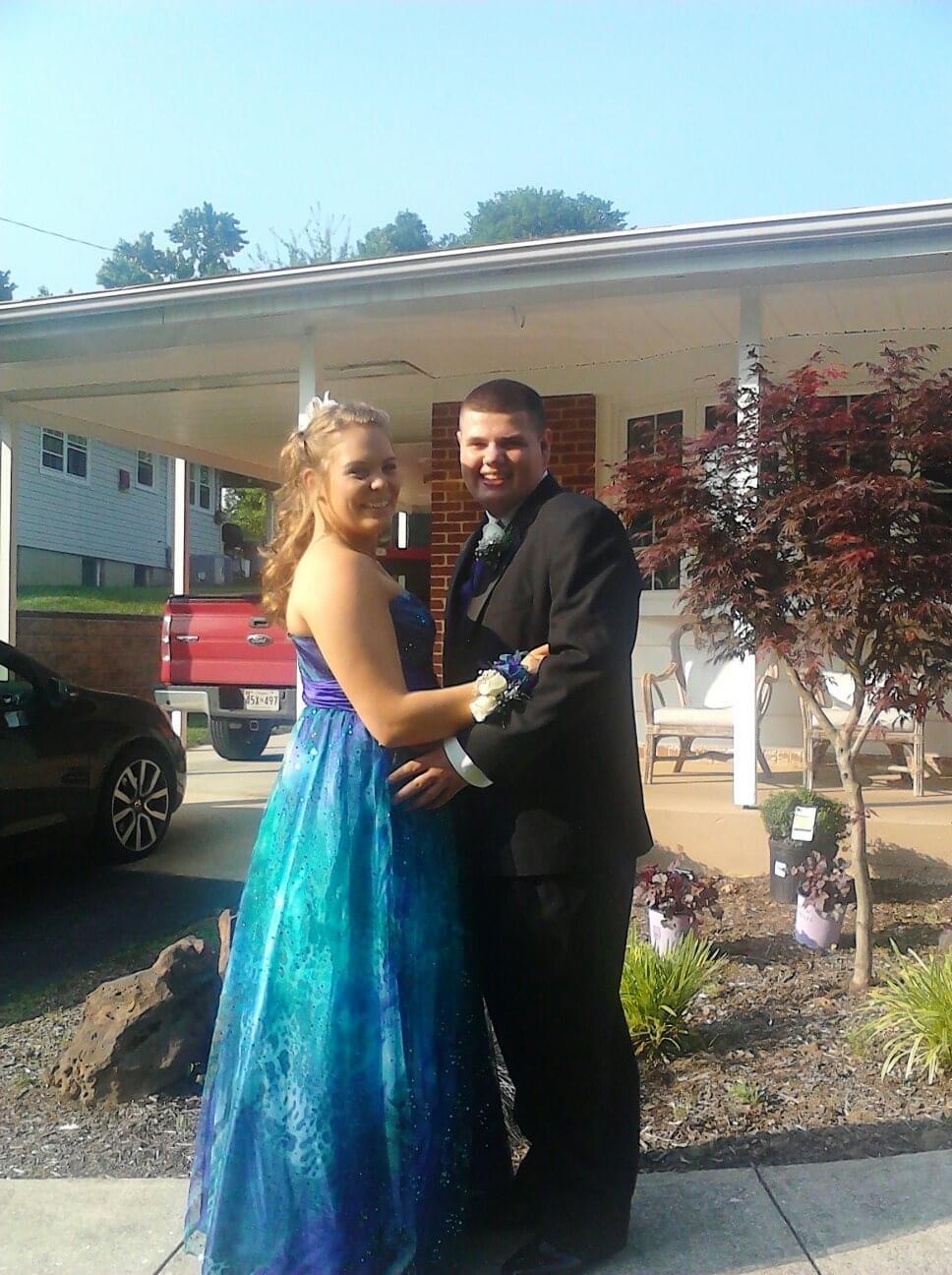 High school prom🥰