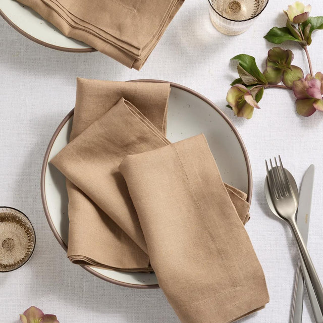 European Linen Everyday Napkins (Set of 8) in Latte