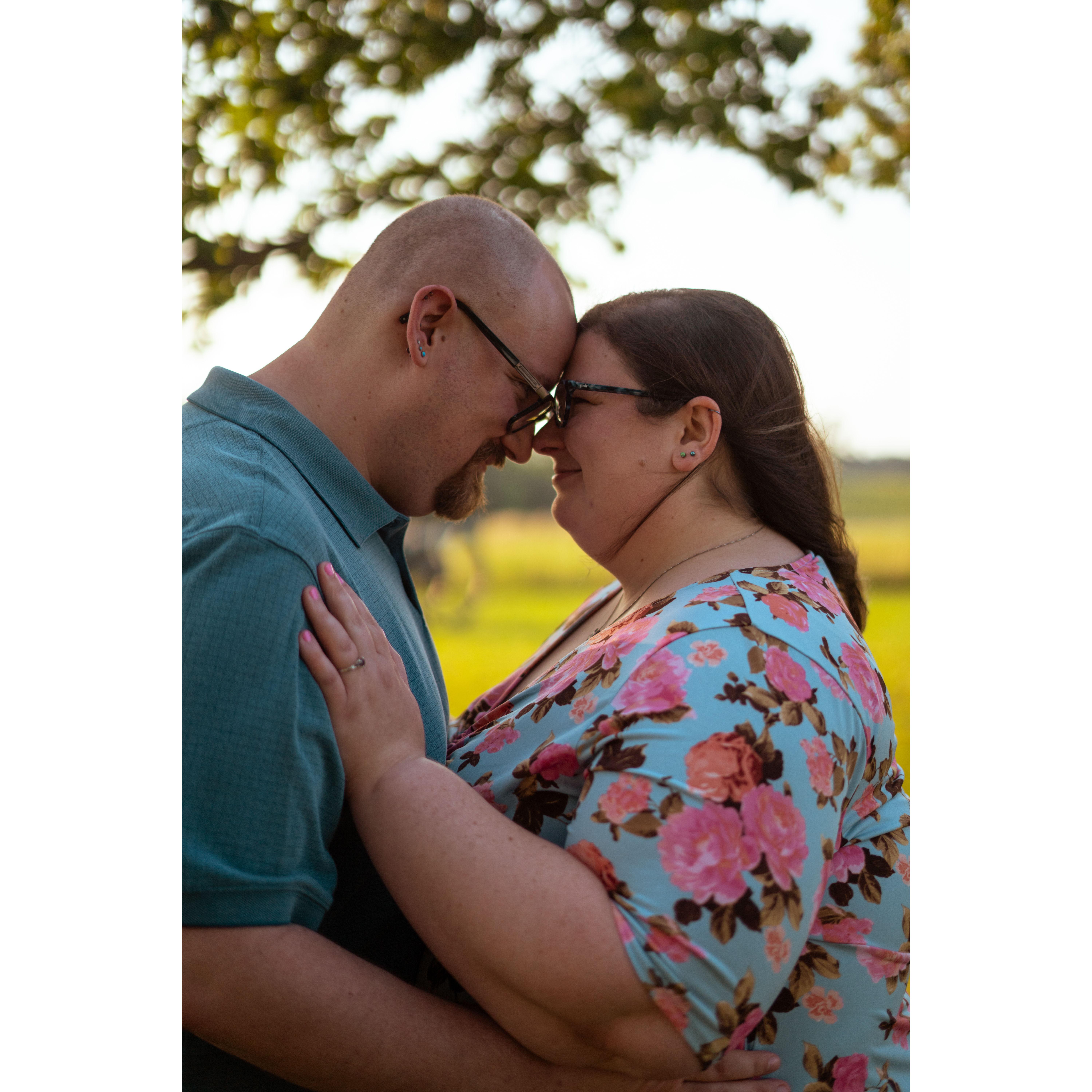Engagement Photos by Savana Ashley Photography
