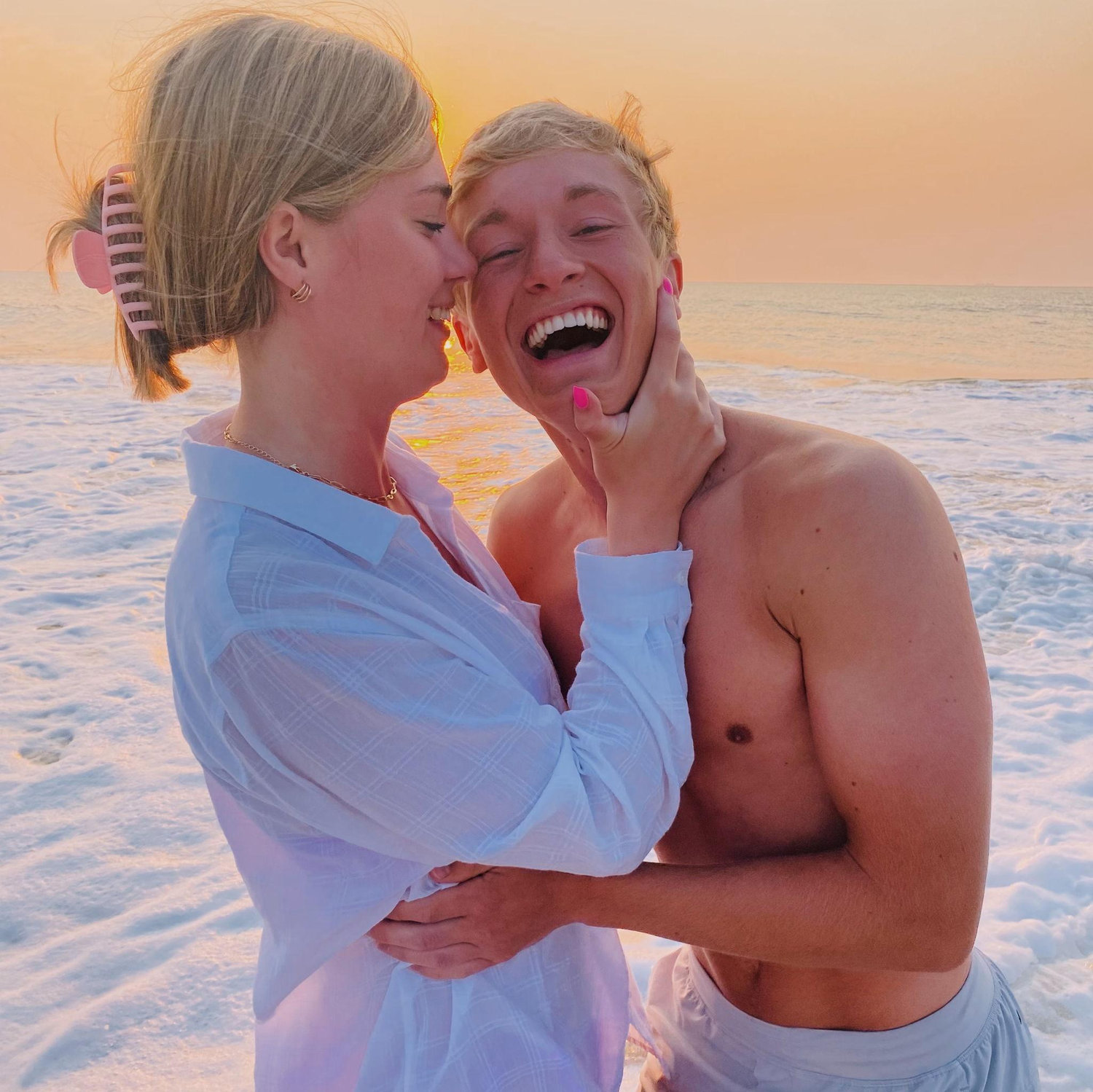 July 6, 2021, another trip to Rehoboth Beach! We woke up at 5:30AM for some beautiful sunrise photos on the beach