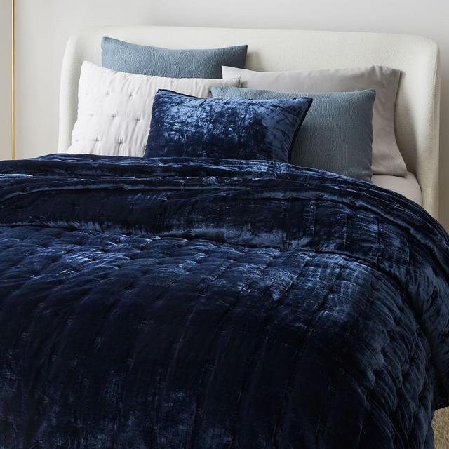 Lush Velvet Tack Stitch Quilt, Full/Queen, Midnight
