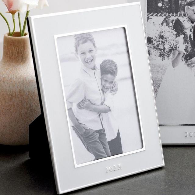 Dated Enamel Frame 2023, 4"x6" - White