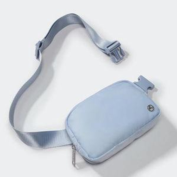 Pander Everywhere Belt Bag with Adjustable Strap (Windmill Blue).