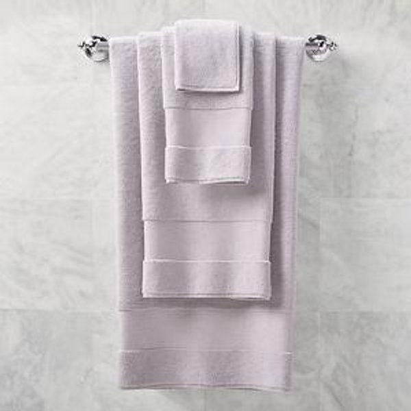 Bath Towel in Orchid Hush