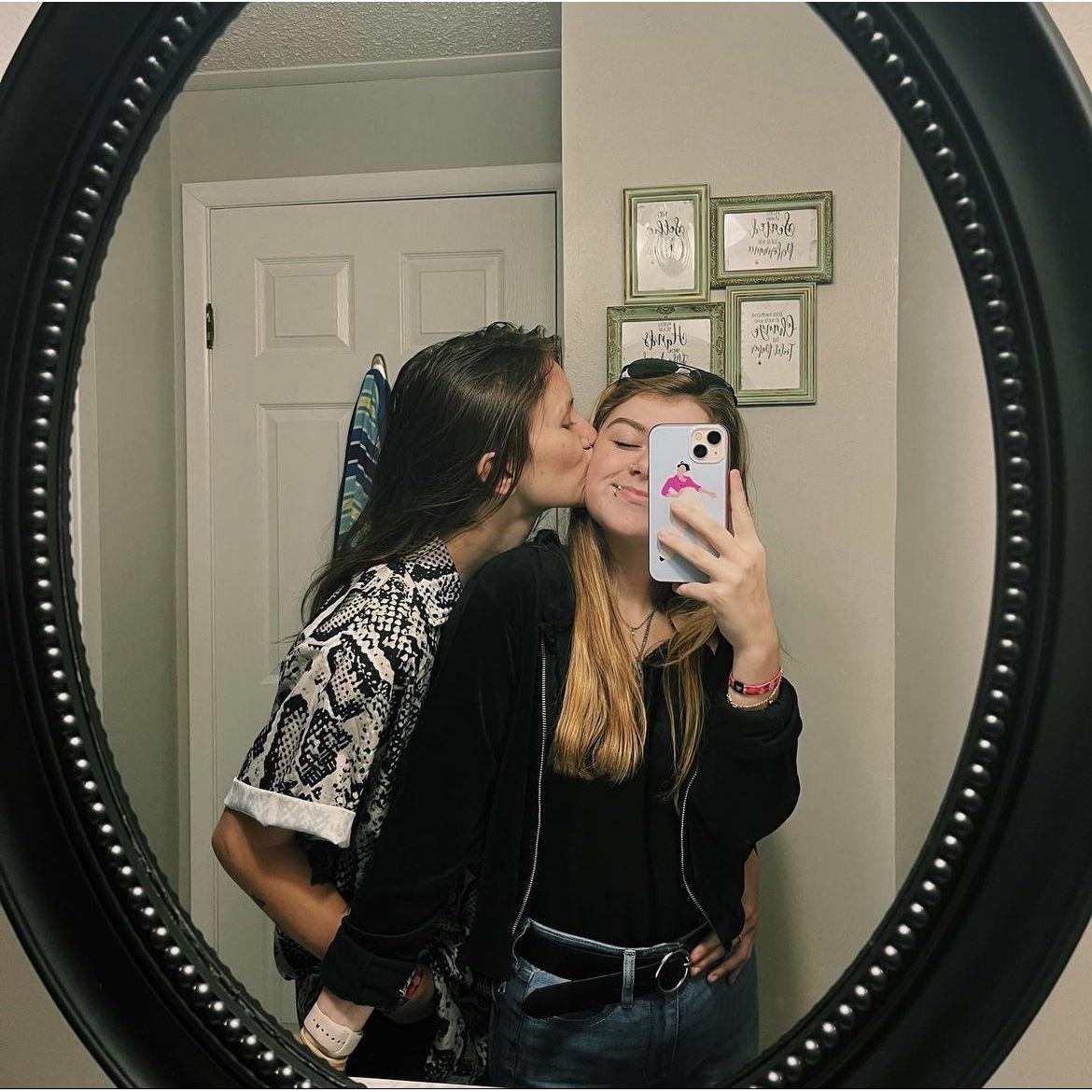 mirror selfie <3