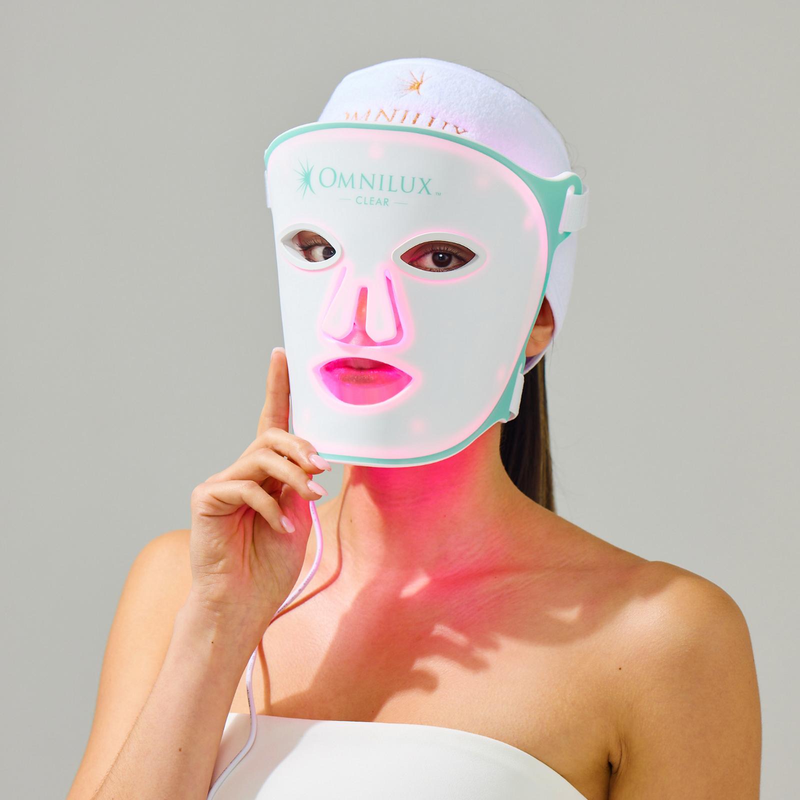 Omnilux Clear – The A'esthetic Skin OMNILUX CLEAR 美顔器