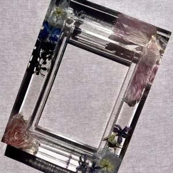 Resin Floral Picture Frame
