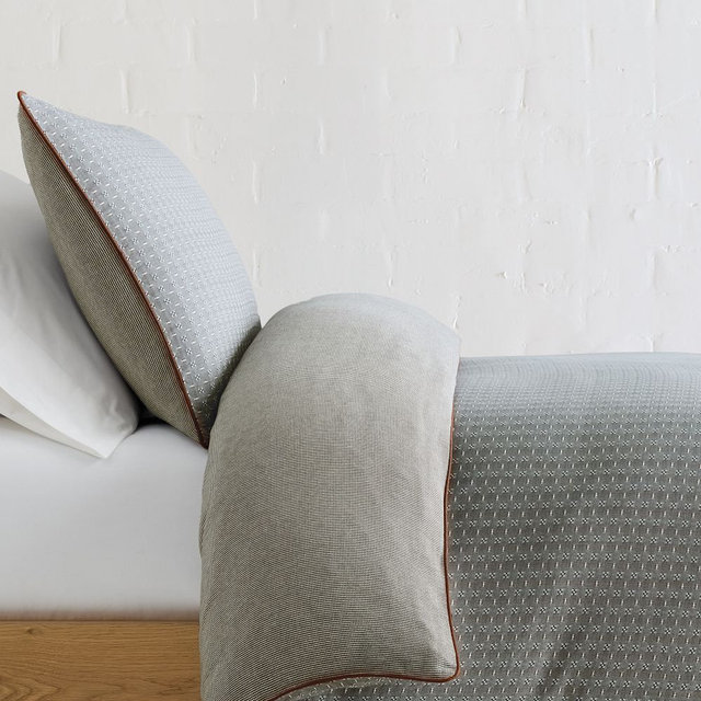 Reversible Micro Pattern Duvet, King/Cal. King, Graphite