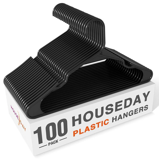 HOUSE DAY Plastic Hangers 100 Pack - Adult Clothes Hangers Black - Space Saving, Non-Slip, Durable Notched Hangers for Closet Organized, Perfect Slim Coat Hangers - Percheros Ganchos para Colgar Ropa