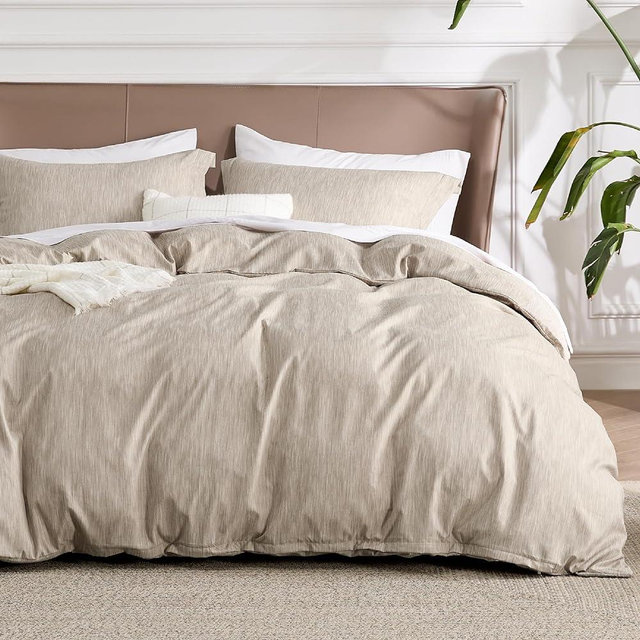 Bedsure Duvet Cover King Size - Soft Cationic-Like Print Bedding Set for Kids, 3-Piece Set Includes 1 King Duvet Cover with Zipper Closure and 2 Pillowcases (Bison, 104"x90")