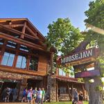 Moosejaw Pizza & Dells Brewing Co.