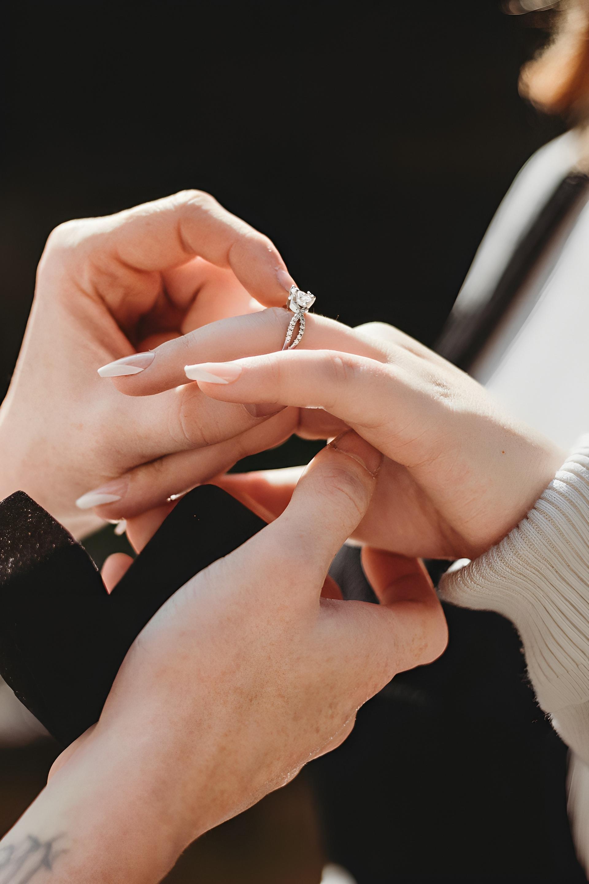 The Wedding Website of Amanda Moran and Hayden Keeney