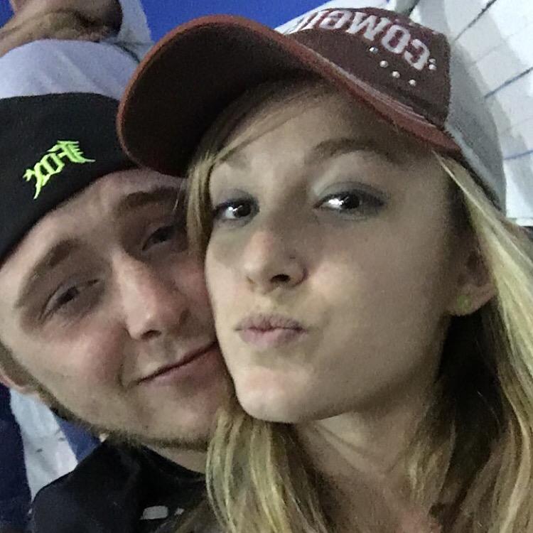 The Wedding Website of Danielle Ptak and Justis Jennings