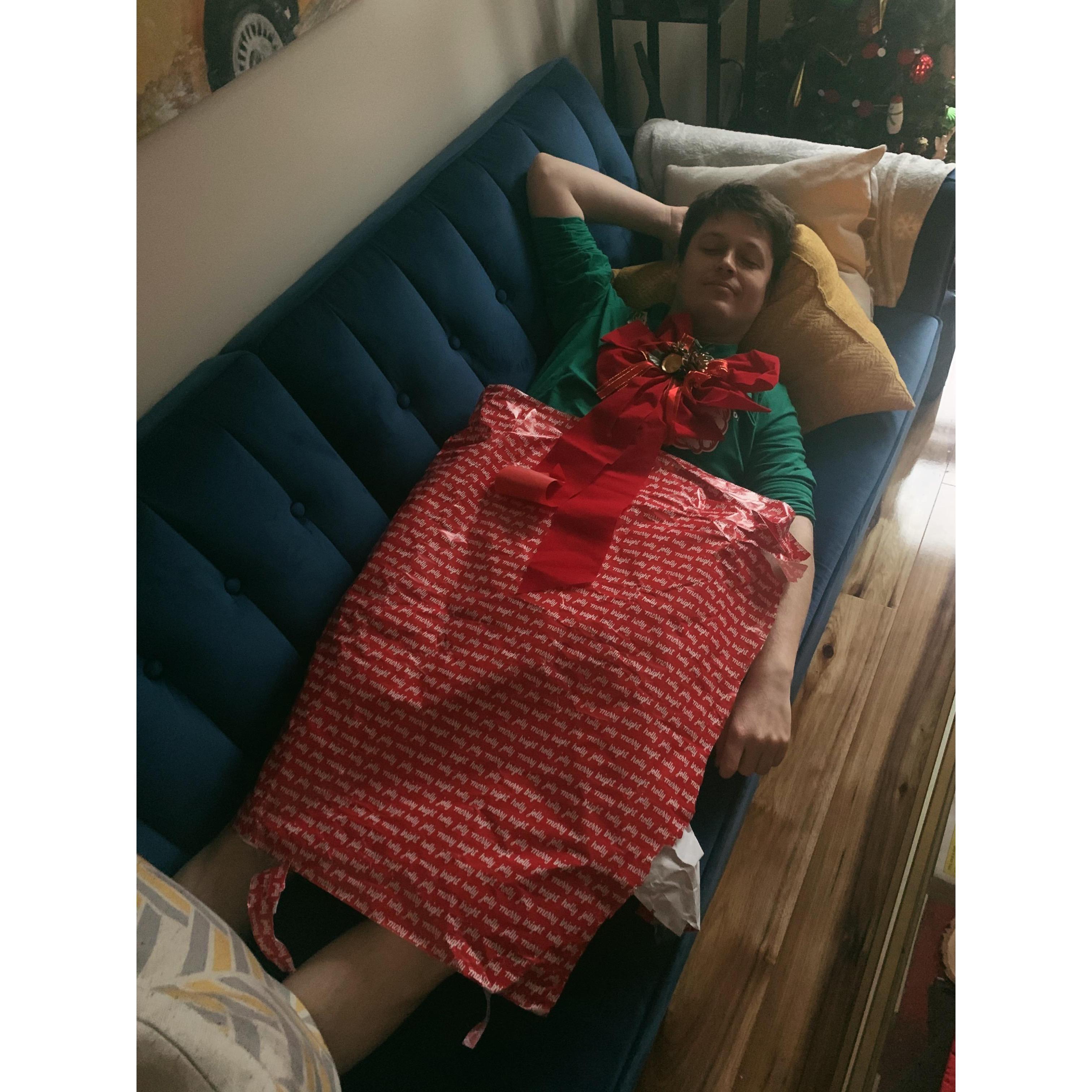 Blake wrapped up and ready to propose after the worst nights' sleep of all time!