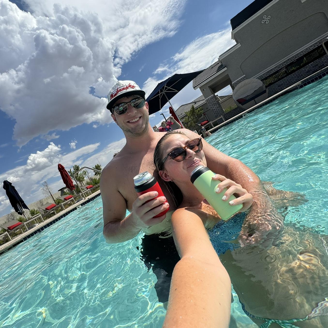 Only thing there is to do when it’s summer time in AZ☀️