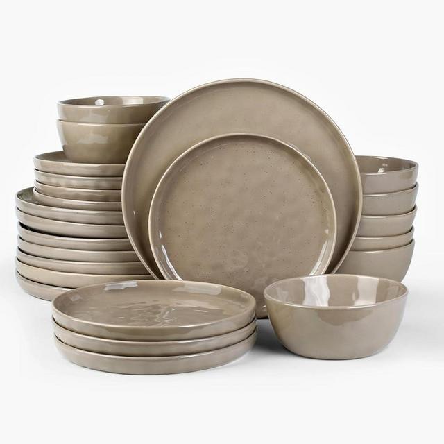 Famiware Mars Plates and Bowls Sets, 24 Pieces Dinnerware Sets, Dishes Set for 8, Cinnamon Brown
