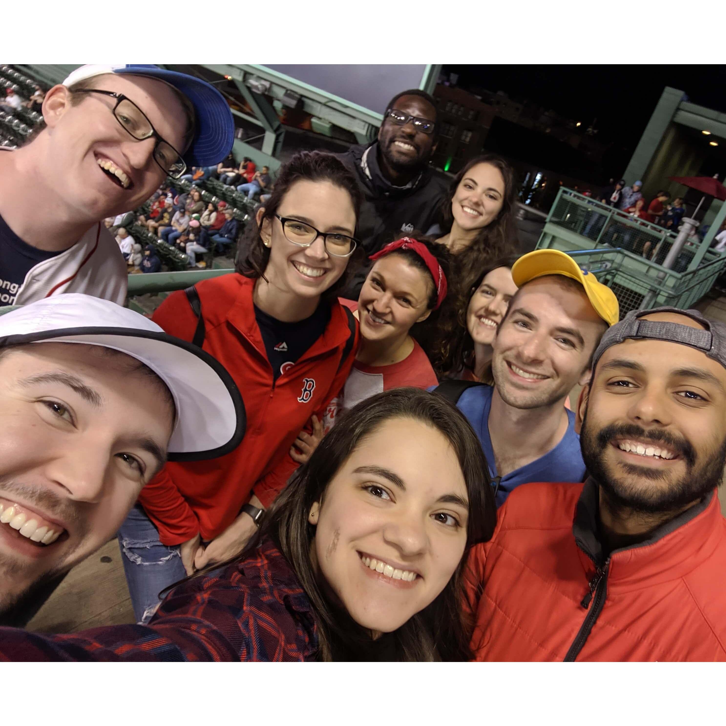 Another somewhat impromptu trip to Boston to visit some friends and watch a sportsball game. - Otro viaje espontáneo a Boston para visitar a unos amigos y ver un juego de beisból.