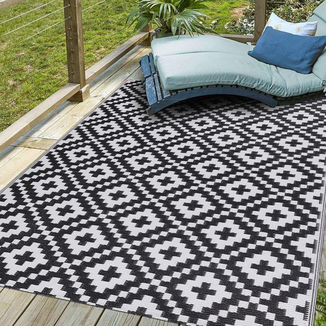 9' x 12', Plastic Straw Rug, Outdoor Patio Rugs, RV Rug, Large Floor Mat and Rugs for Outdoors, RV, Patio, Backyard, Deck, Picnic, Beach, Trailer, Camping, (Black&White | Diamond2)